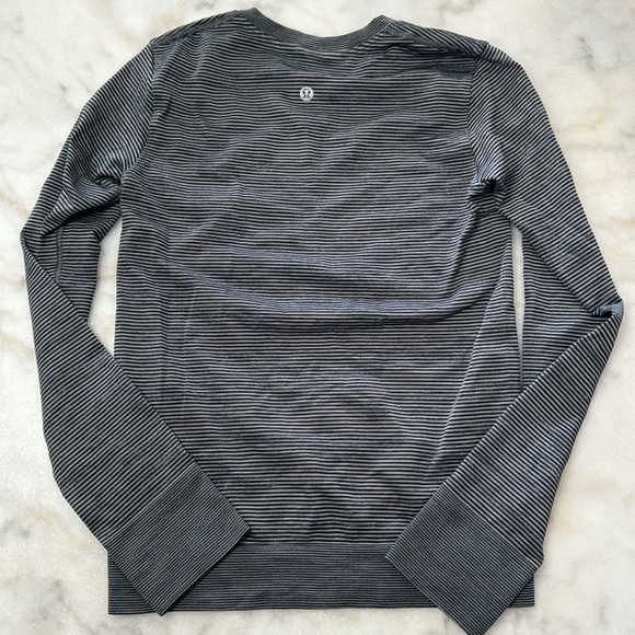 Lululemon stripped swiftly tech long sleeve shirt - Picture 2 of 2